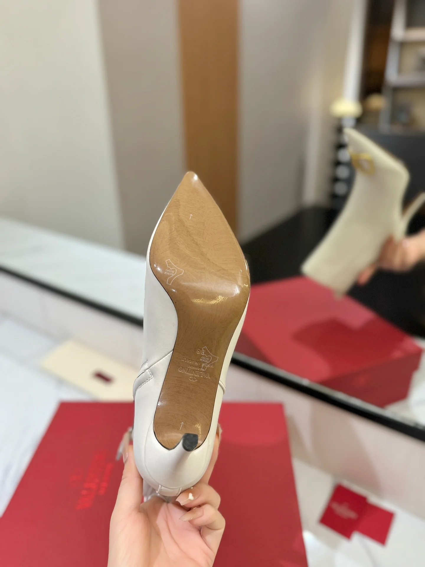 Сапоги для верховой езды на высоком каблуке Valentino 2024 — белые