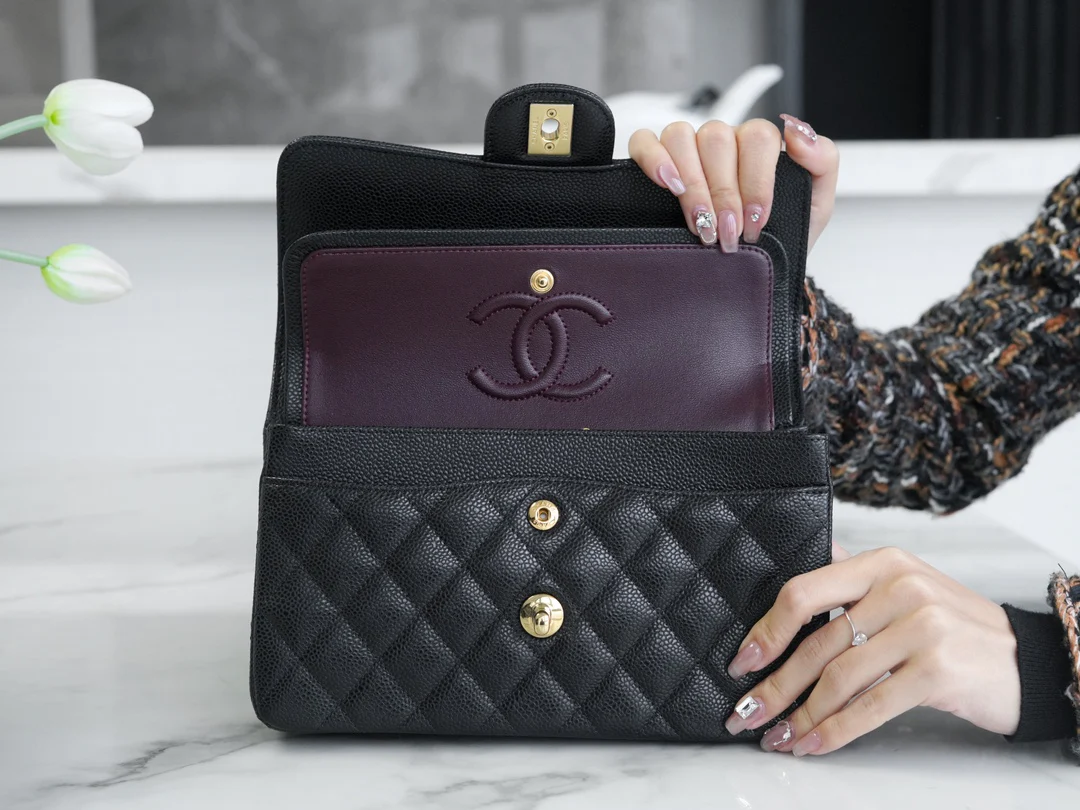 Chanel Classic Flap Caviar Black Small