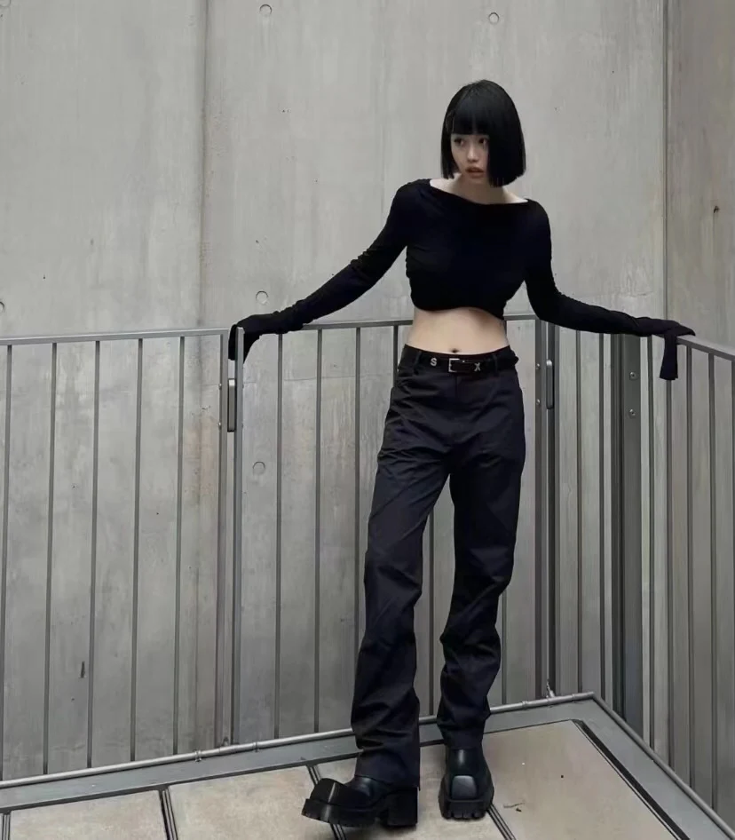 Ботильоны Balenciaga Trooper с квадратным носком, коллекция осень/зима 2023.