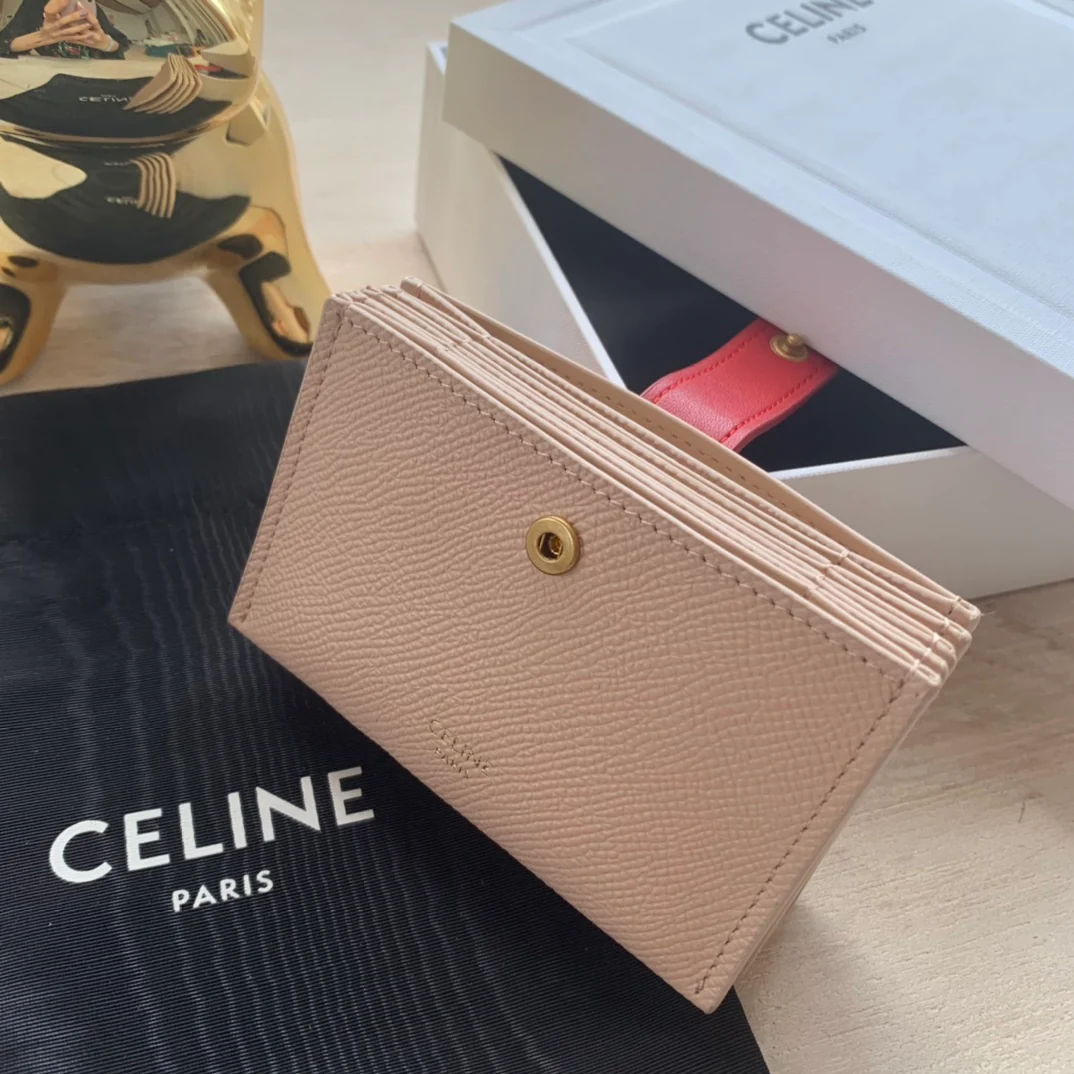 Celine 粒面牛皮风琴卡包