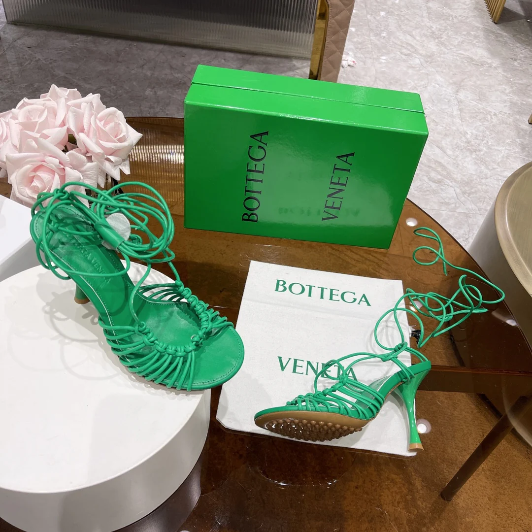 BV - Зеленые плетеные туфли на каблуках
