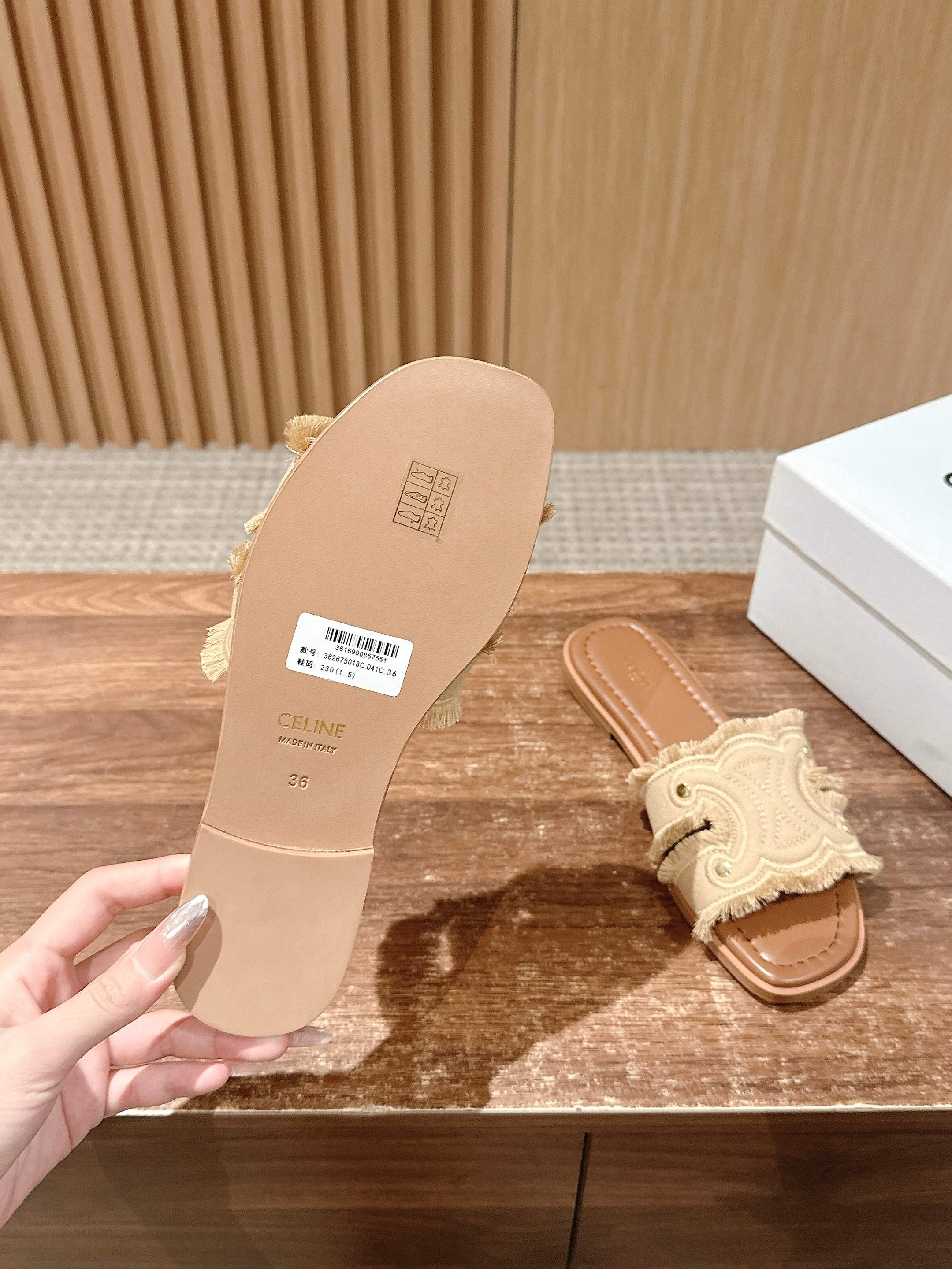 Тапочки Celine Arc de Triomphe - Абрикос