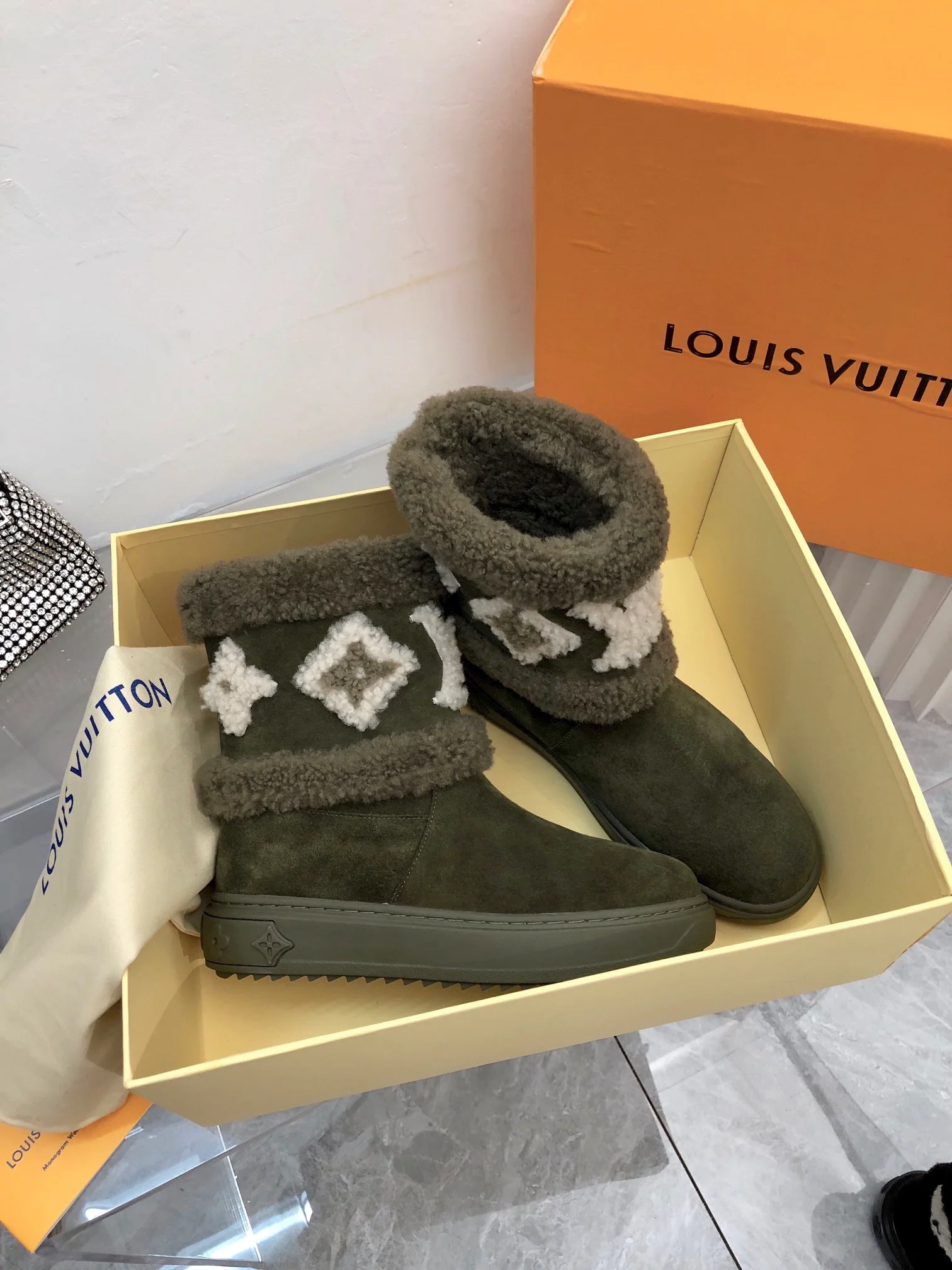 LV - Ботильоны из овечьей шерсти - зелёные