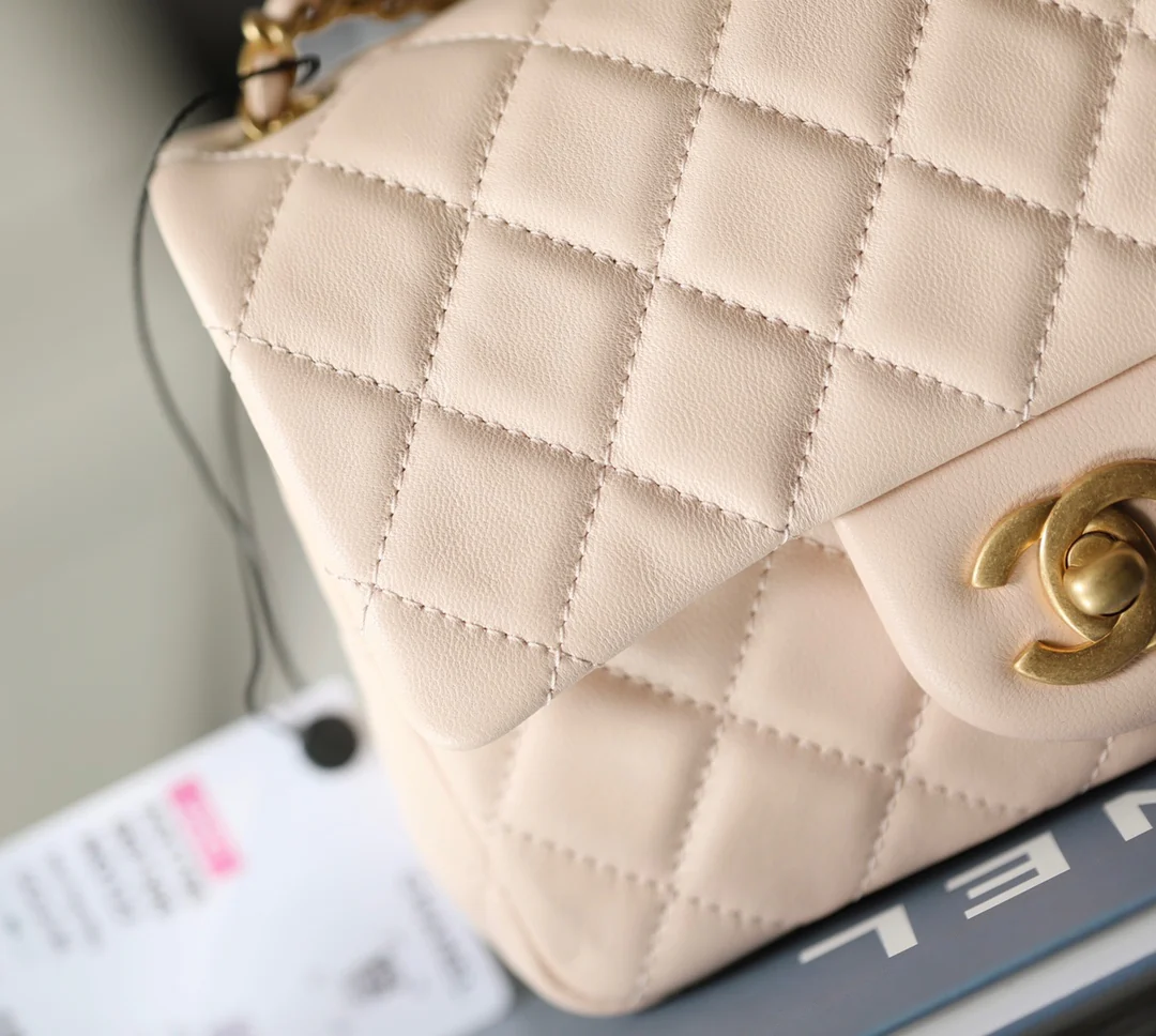 Chanel - Сумка-клатч Golden Globe Square Flap Bag - 18 см - Овечья кожа - 3