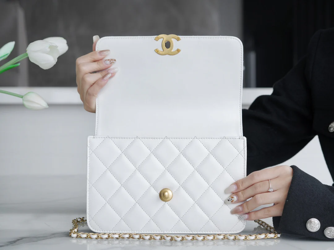 Chanel 24c Double Gold Ball CF Mini 19 White 1