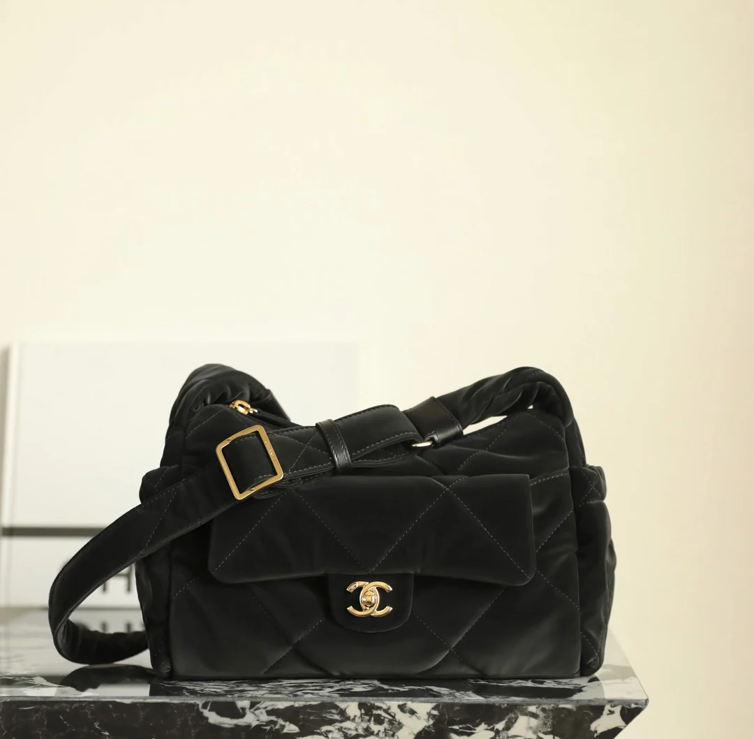Chanel Grandsac Bowling Black