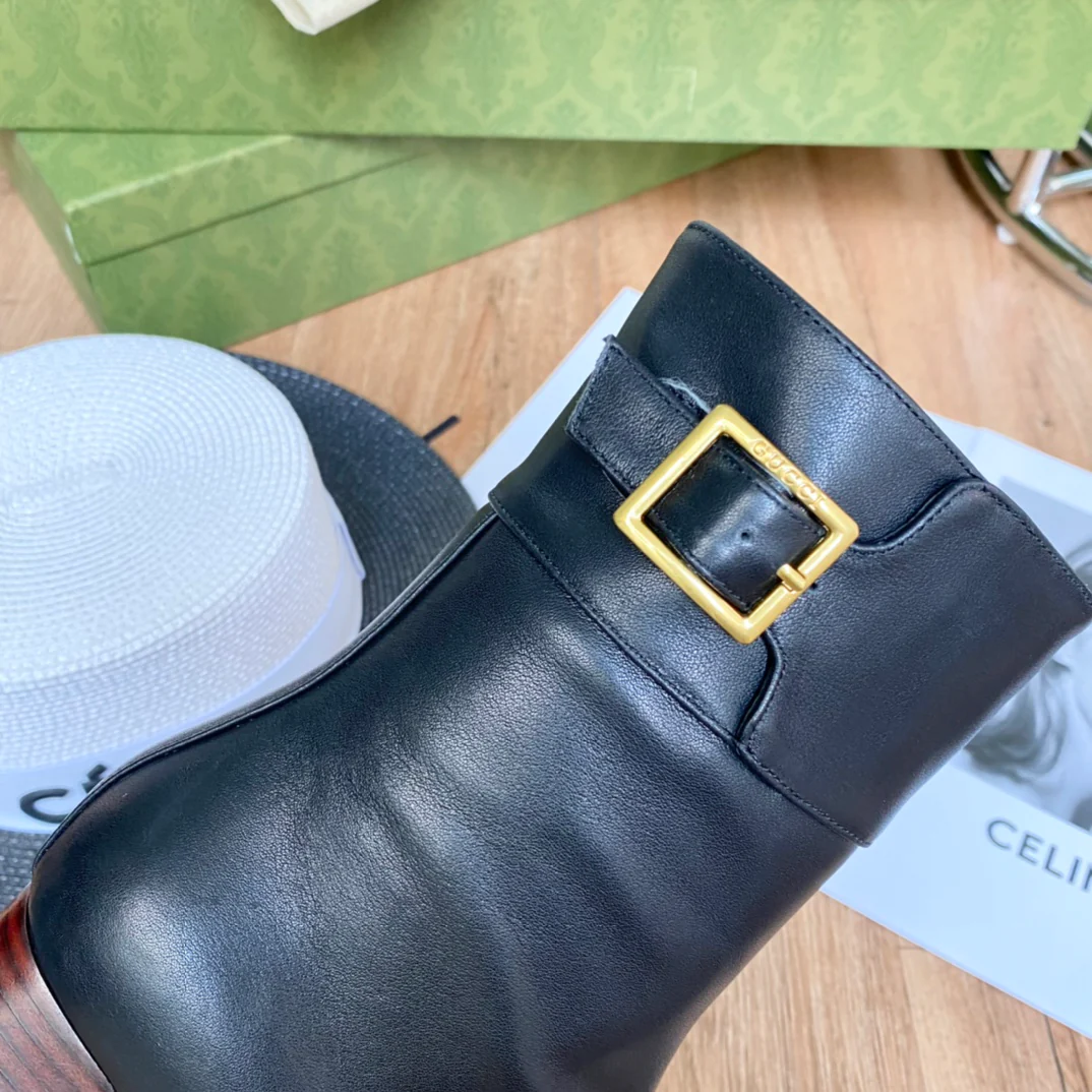 Новинки осенне-зимней коллекции Gucci 2022 — Ботильоны — Черные