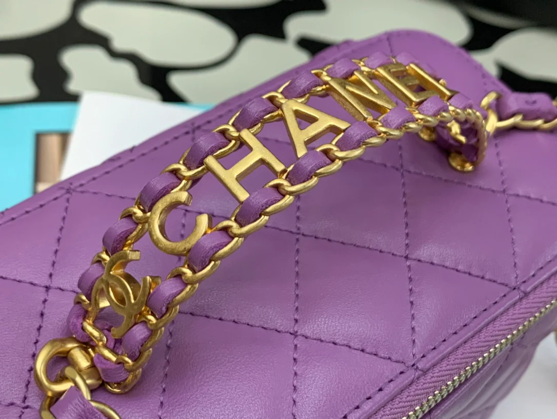 Весенне-летняя коллекция Chanel - Браслет с буквой - Квадратная коробка - Фиолетовый