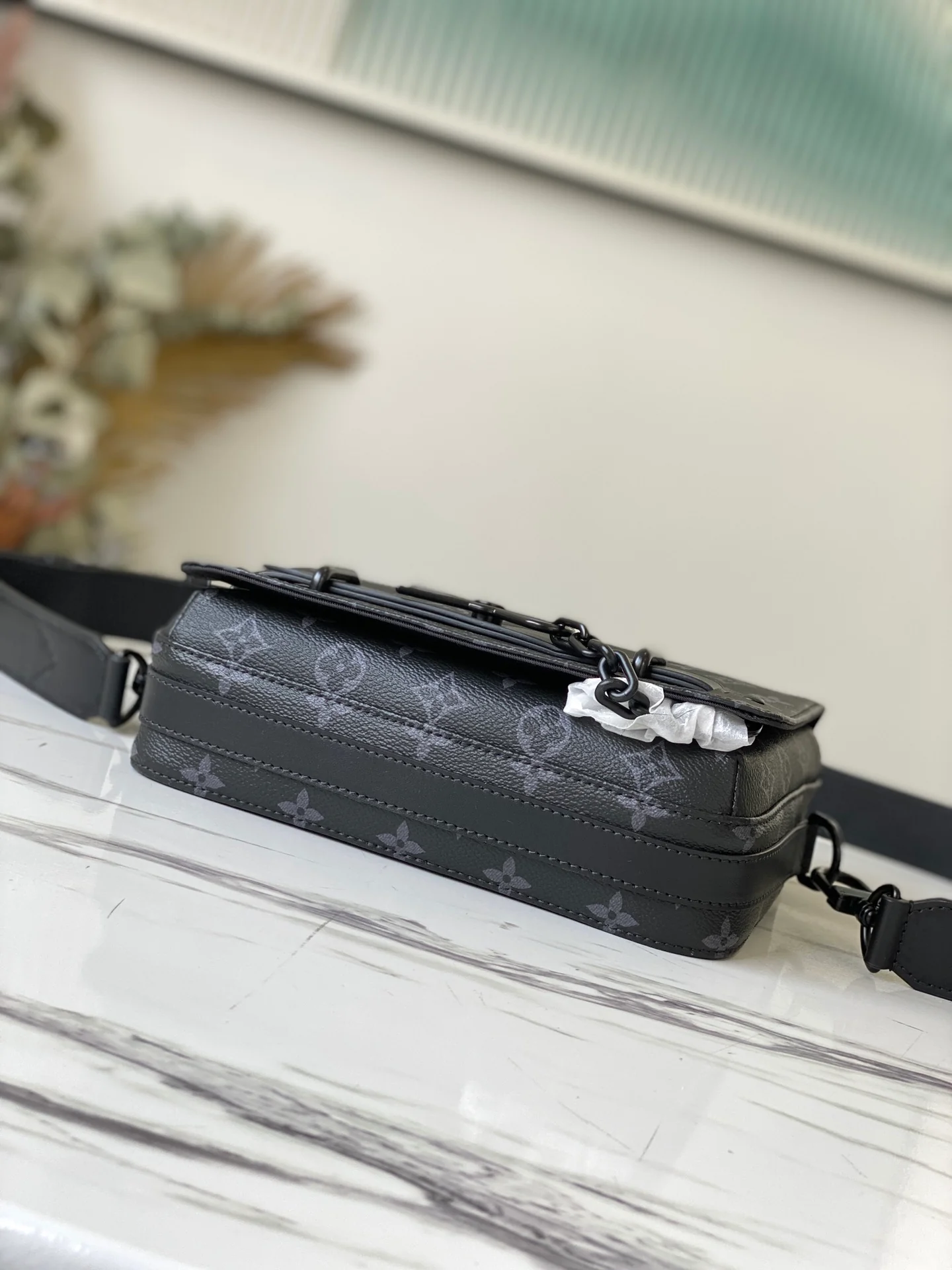 lv-m45585-steamer-messenger bag