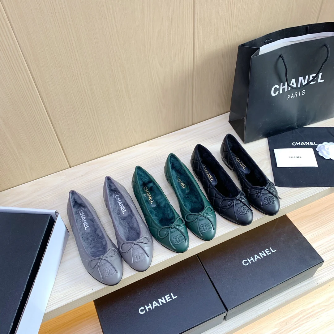 Chanel - Классические балетки - Вариант с кроличьим мехом - Черный с ромбовидным узором