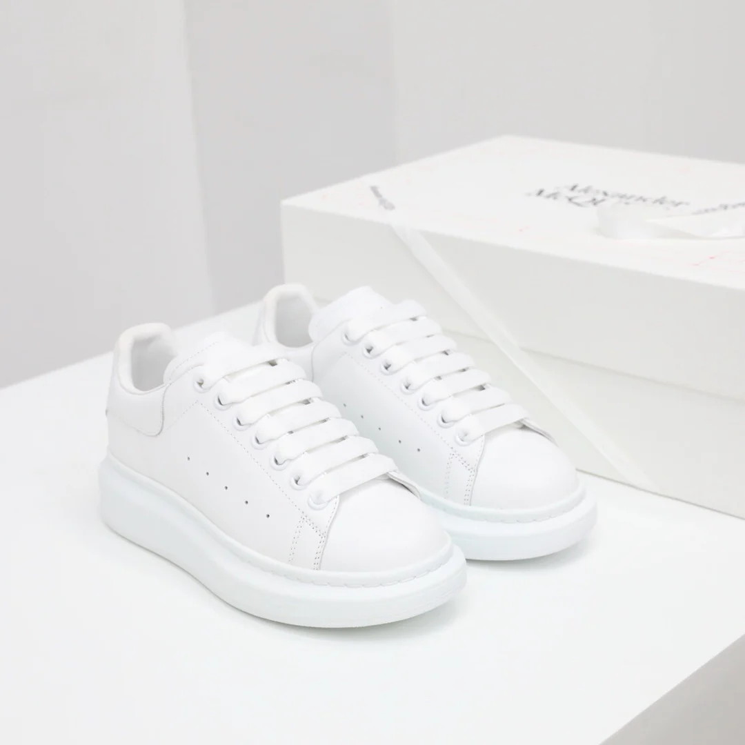 McQueen - Классические белые кроссовки - Полностью белые