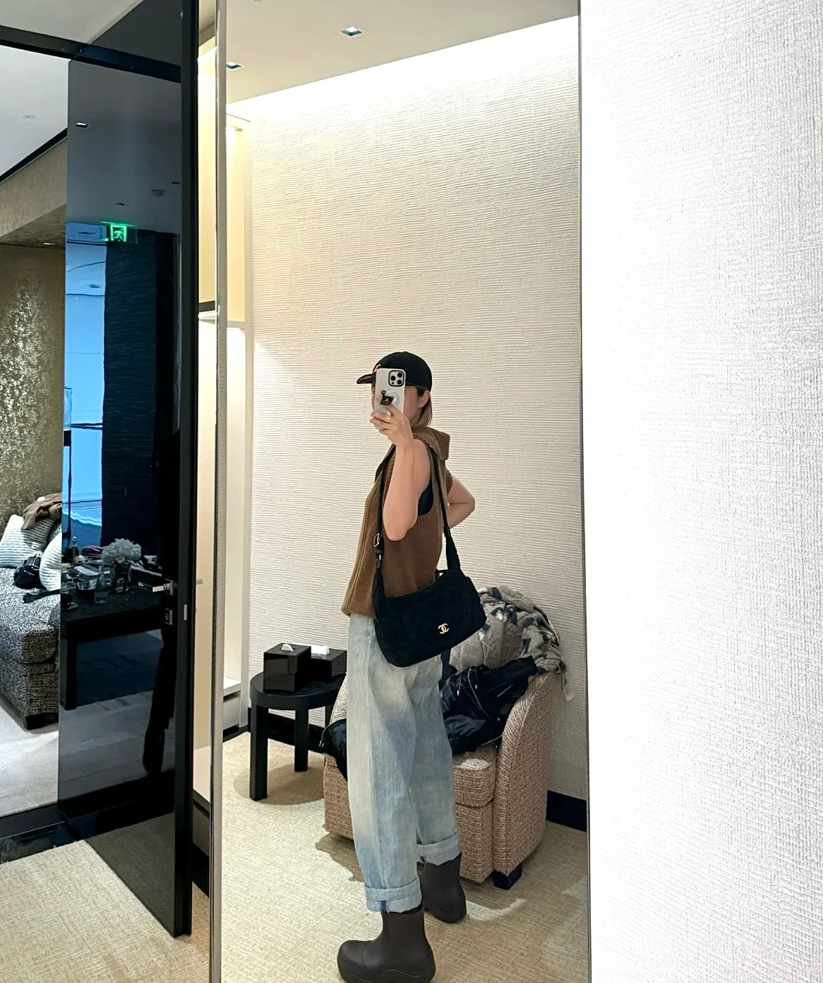 Сумка для лыж Chanel 24n, маленькая, черная.