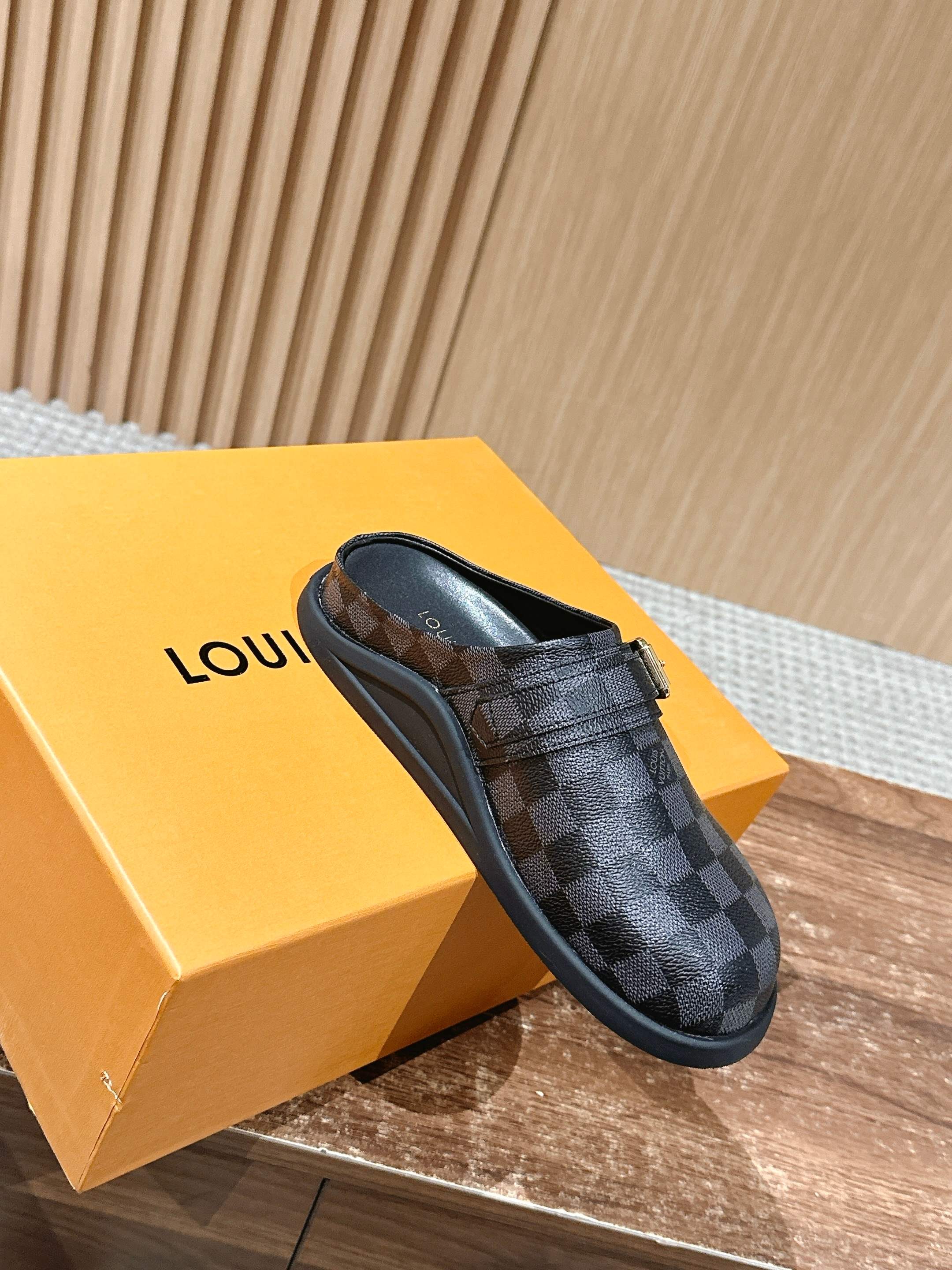 Новинка LV 2025 - Биркенштоки - Клетчатый узор - Черные