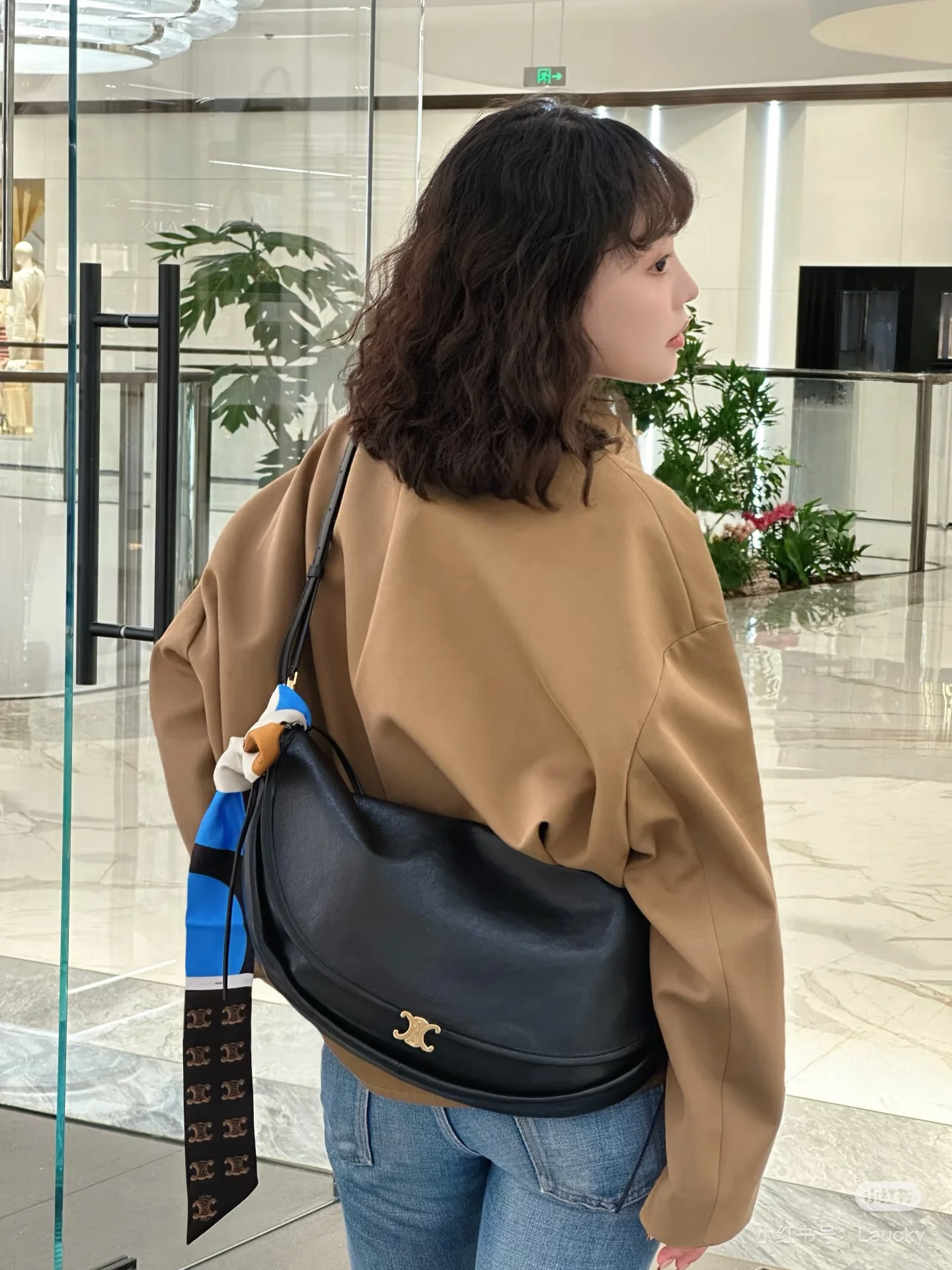 Сумка Celine Halfmoon - черная