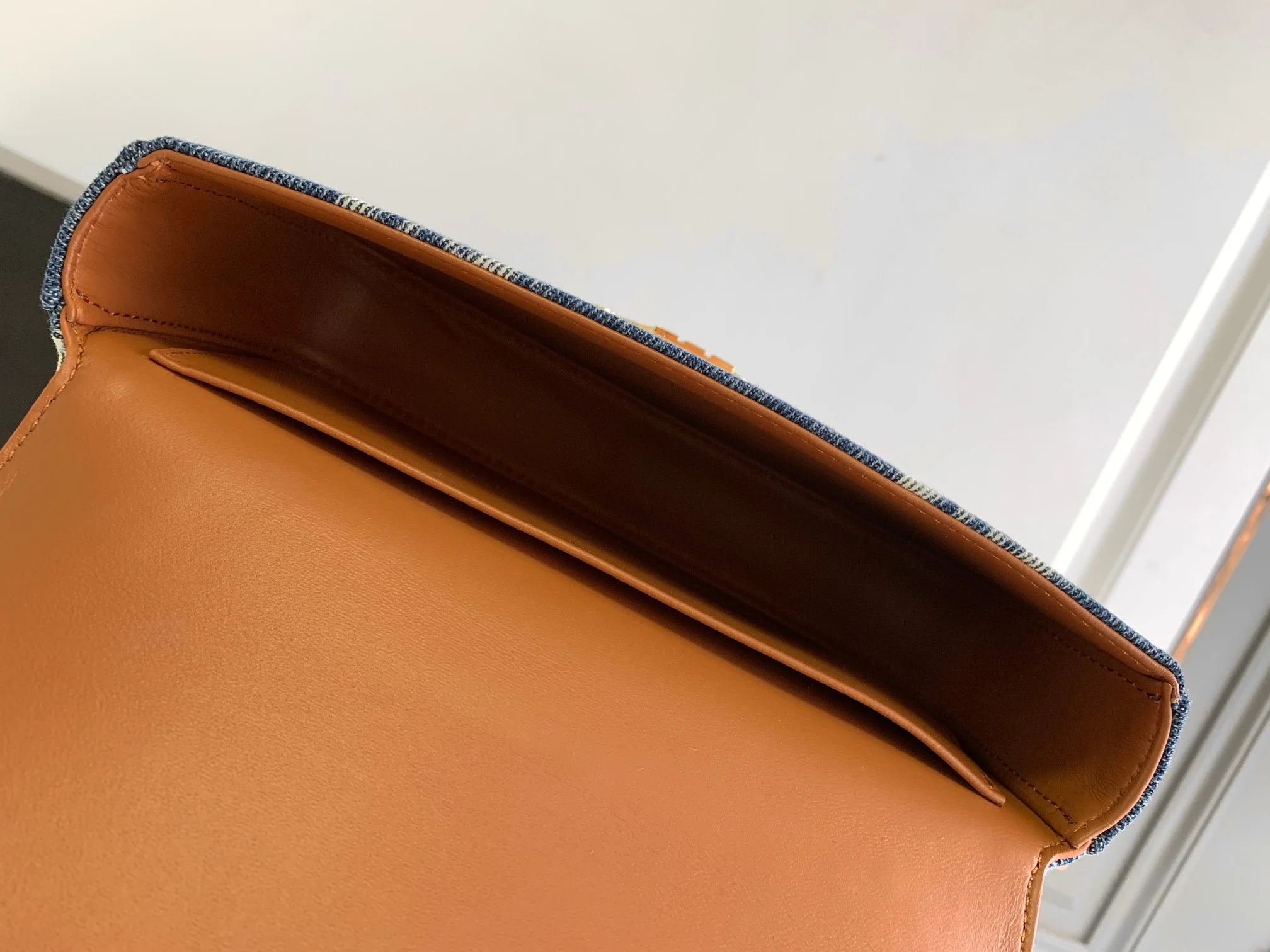 Сумка через плечо Celine Triomphe Denim Chain - маленькая