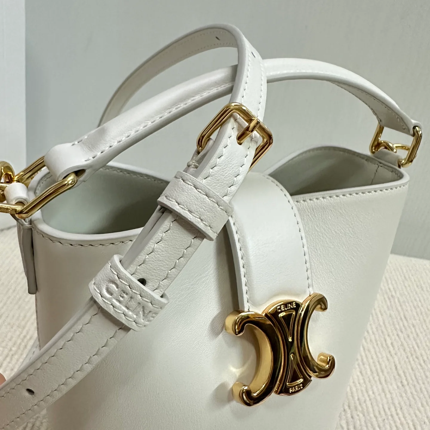 Сумка-ведро Celine Triomphe - Мини - Белая