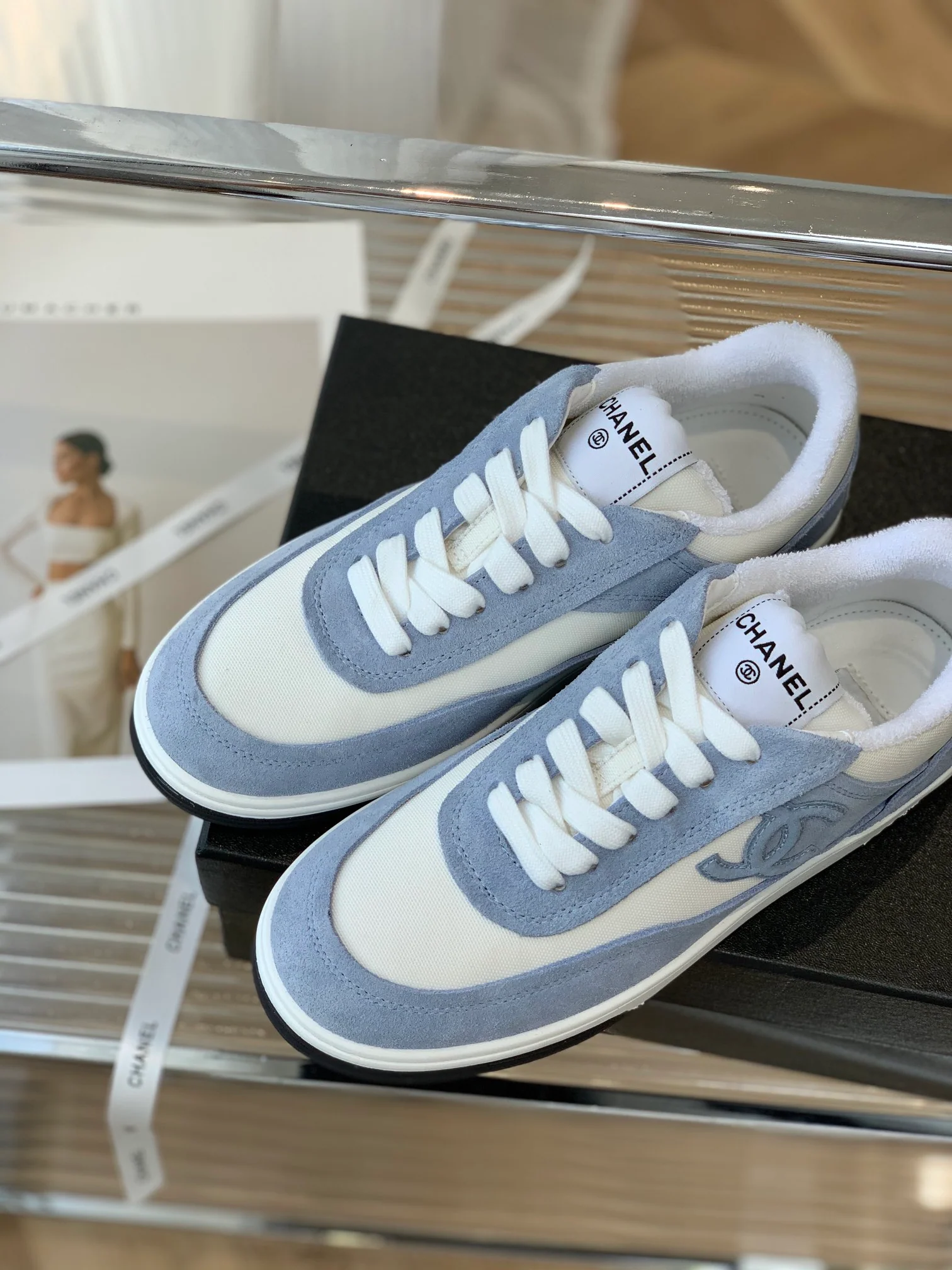 Кроссовки Chanel из парусины - синие