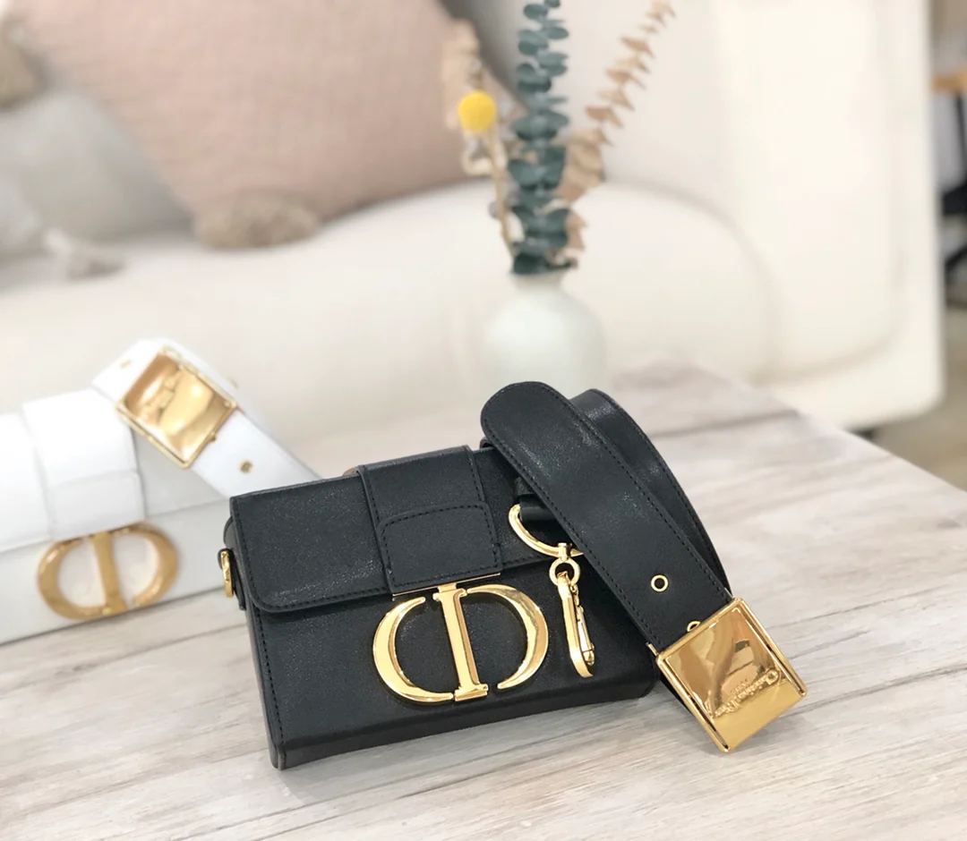 Мини-бокс Dior Montaigne 17,5 см, золотая пряжка, черный