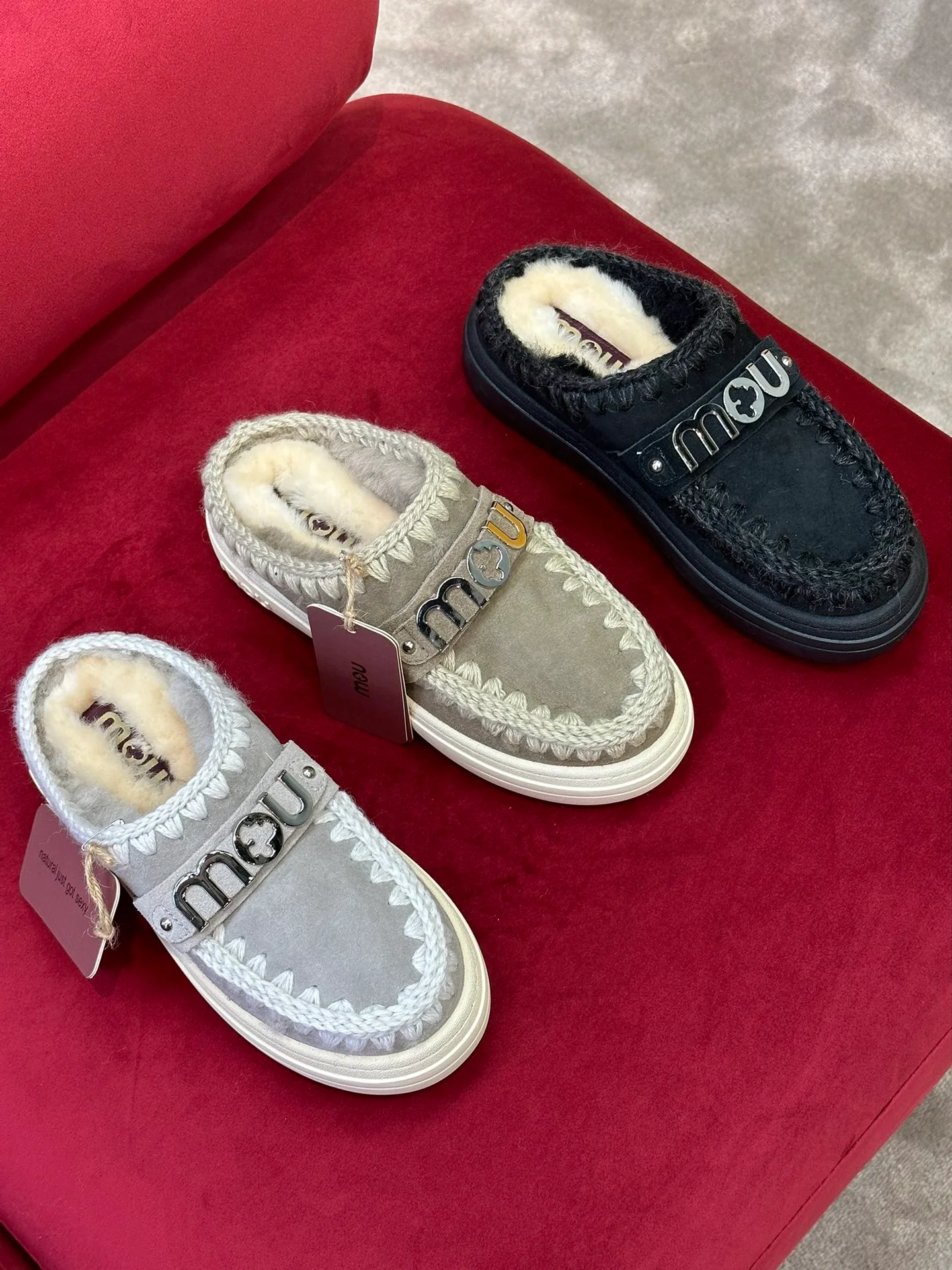 Miu Miu - Осень/Зима 2022 - Замшевые тапочки