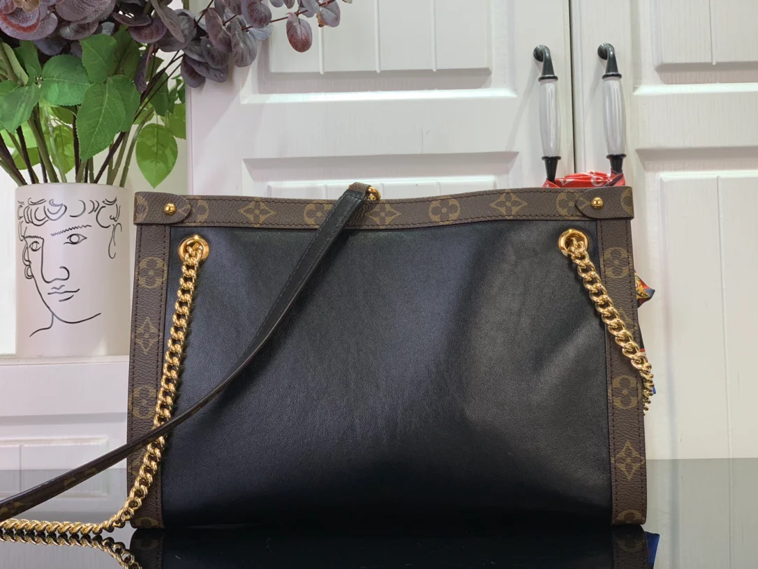 Маленькая сумка LV Nova Classic - черная