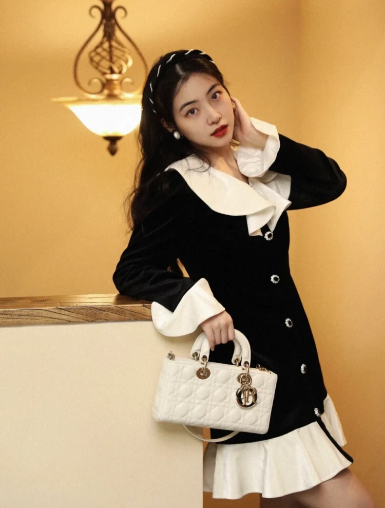 Dior Lady D'Joy, белая овечья кожа, средний размер