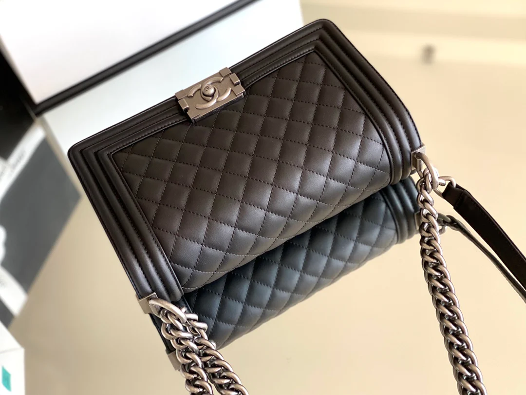 Chanel Boy - 25 см - 45