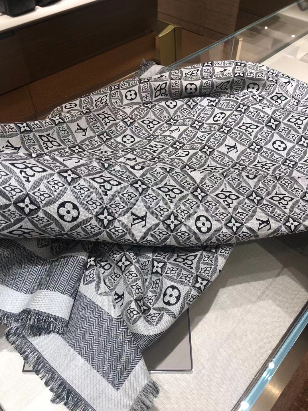 Шаль LV Monogram - 142 - 5 см - 1