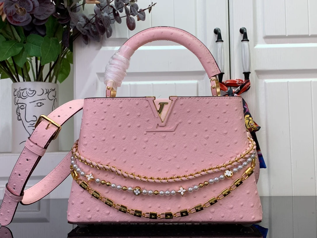LV Capucines BB - Сумка из коровьей кожи с жемчужной цепочкой - Розовая