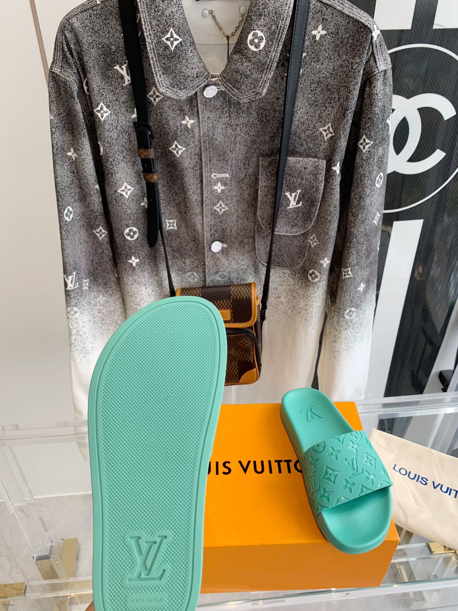 Зеленые тапочки LV-Tiffany