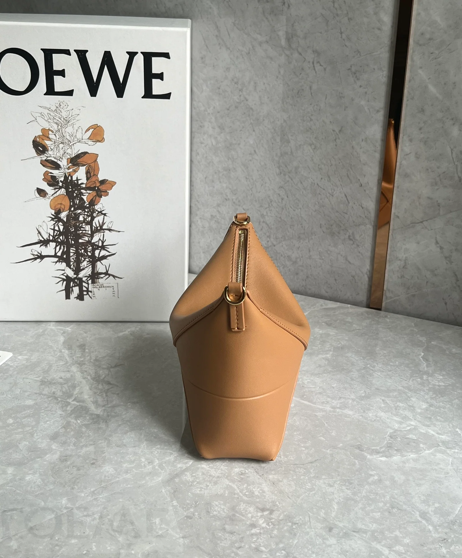 Сумка для маджонга Loewe Puzzle Fold Pouch – дубово-коричневый