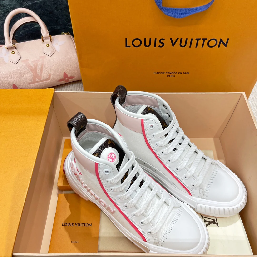 Кроссовки серии LV-Squad - белые и розовые