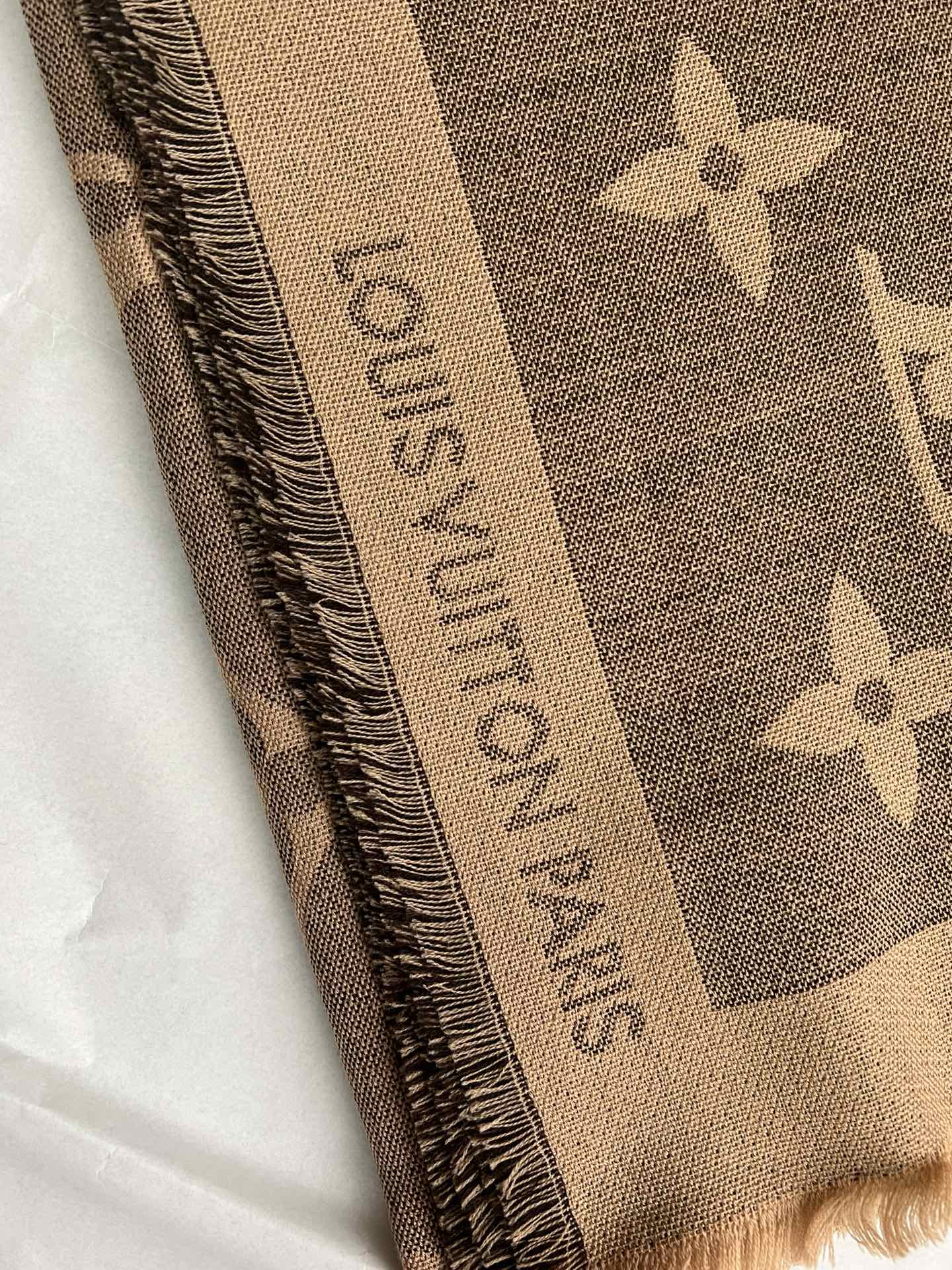 Квадратный шарф с монограммой LV - 140 см - 70 см - кашемир 30 см - шелк - коричневый