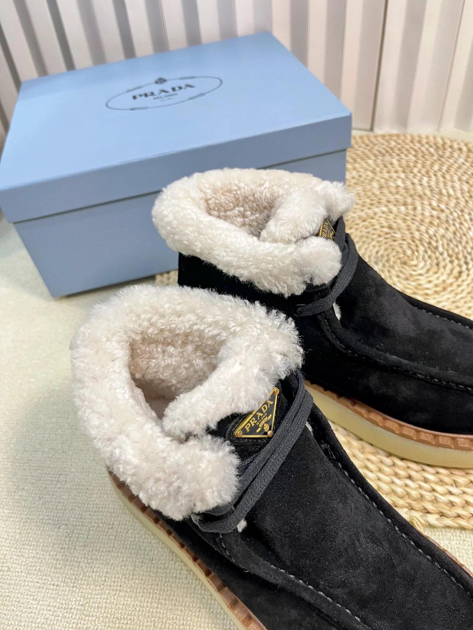 Шерстяные сапоги Prada 2024 - черные