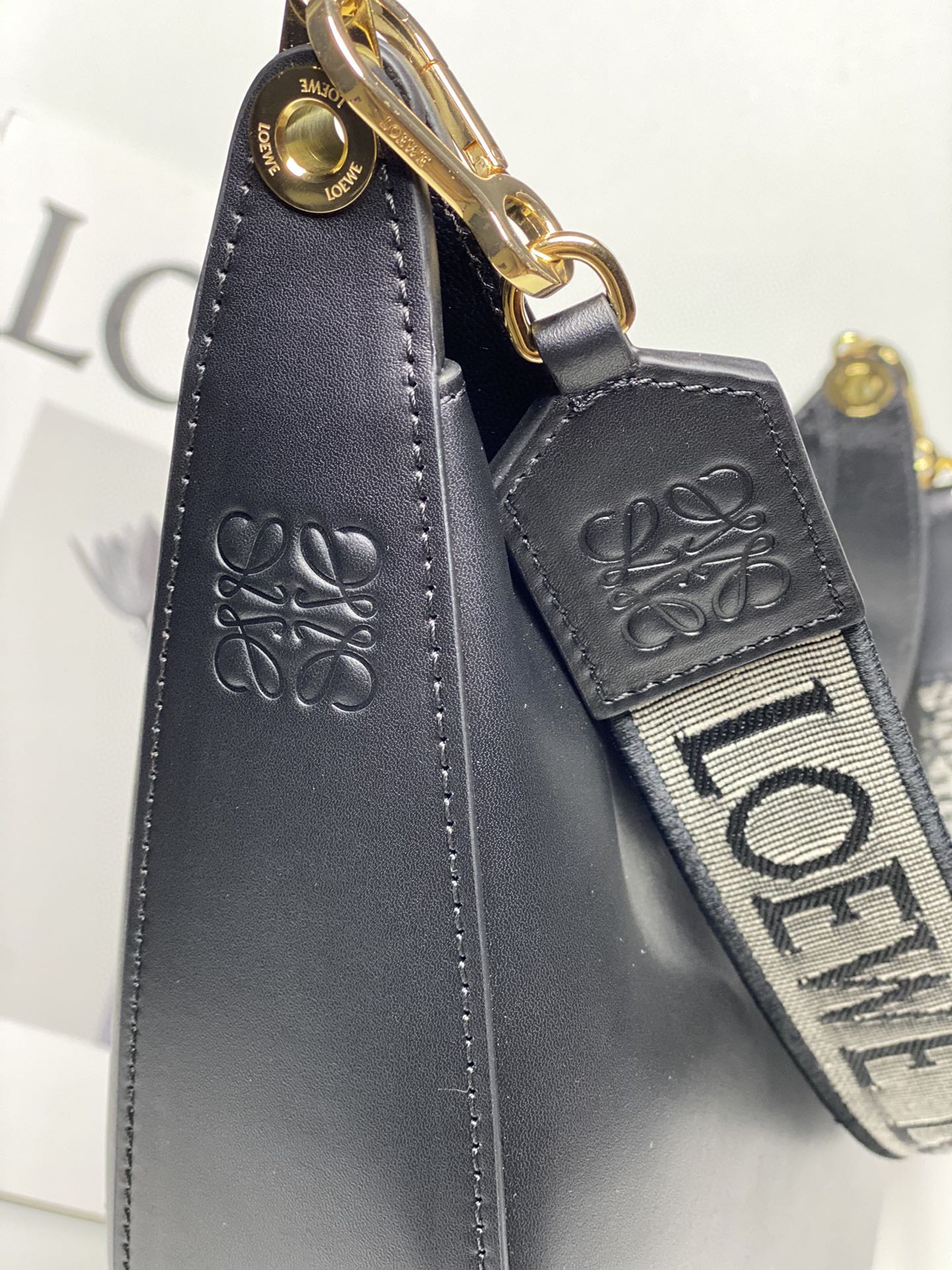 Сумка Loewe Luna Collection Moon Bag - 1