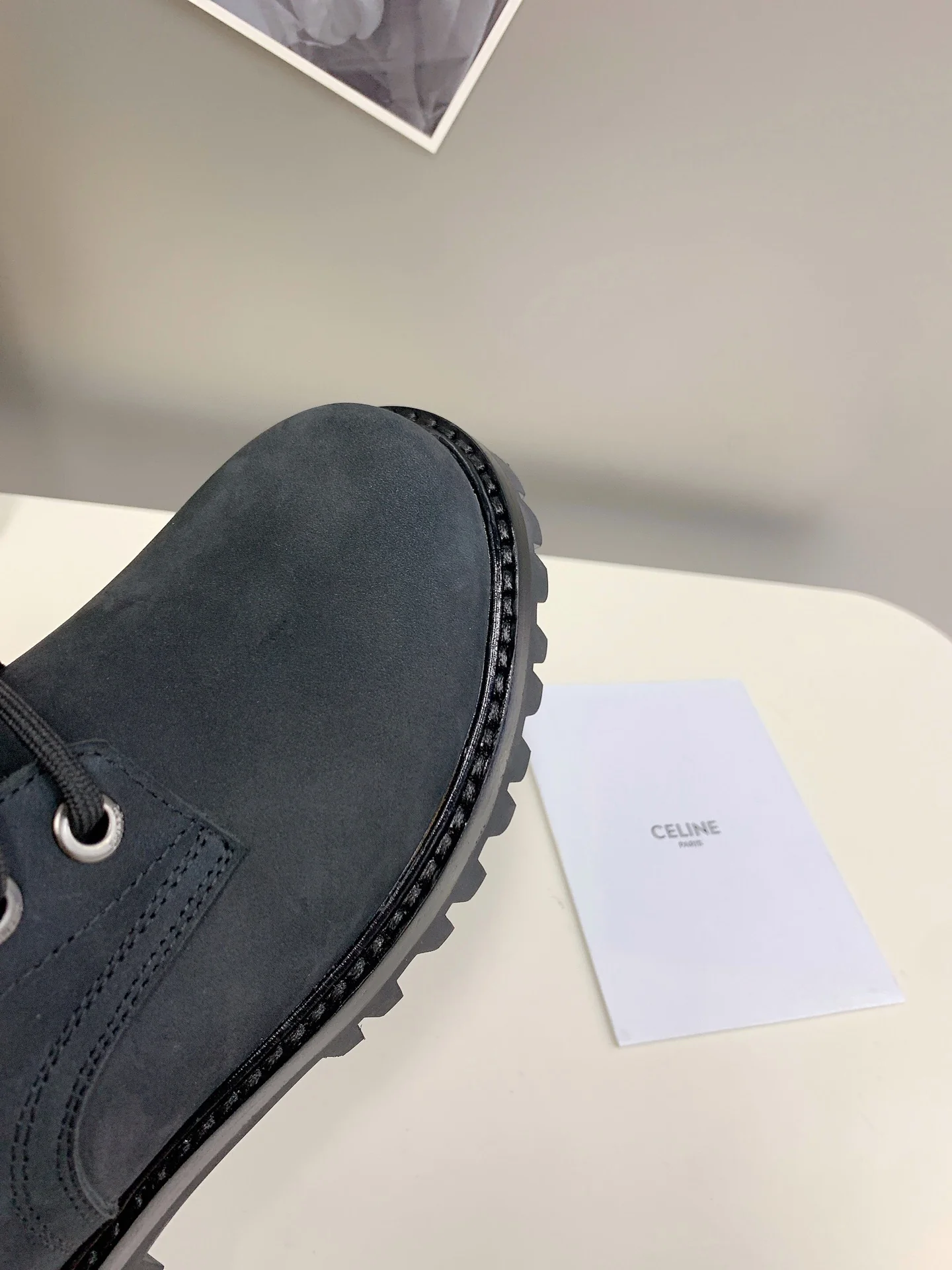 Celine - 2022 - Новые классические ботинки Dr. Martens