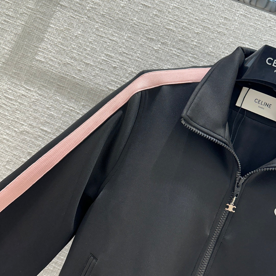 Celine - 2403 - 24 Новинка ранней весны Костюм в стиле преппи с розовой полосатой отделкой, черный