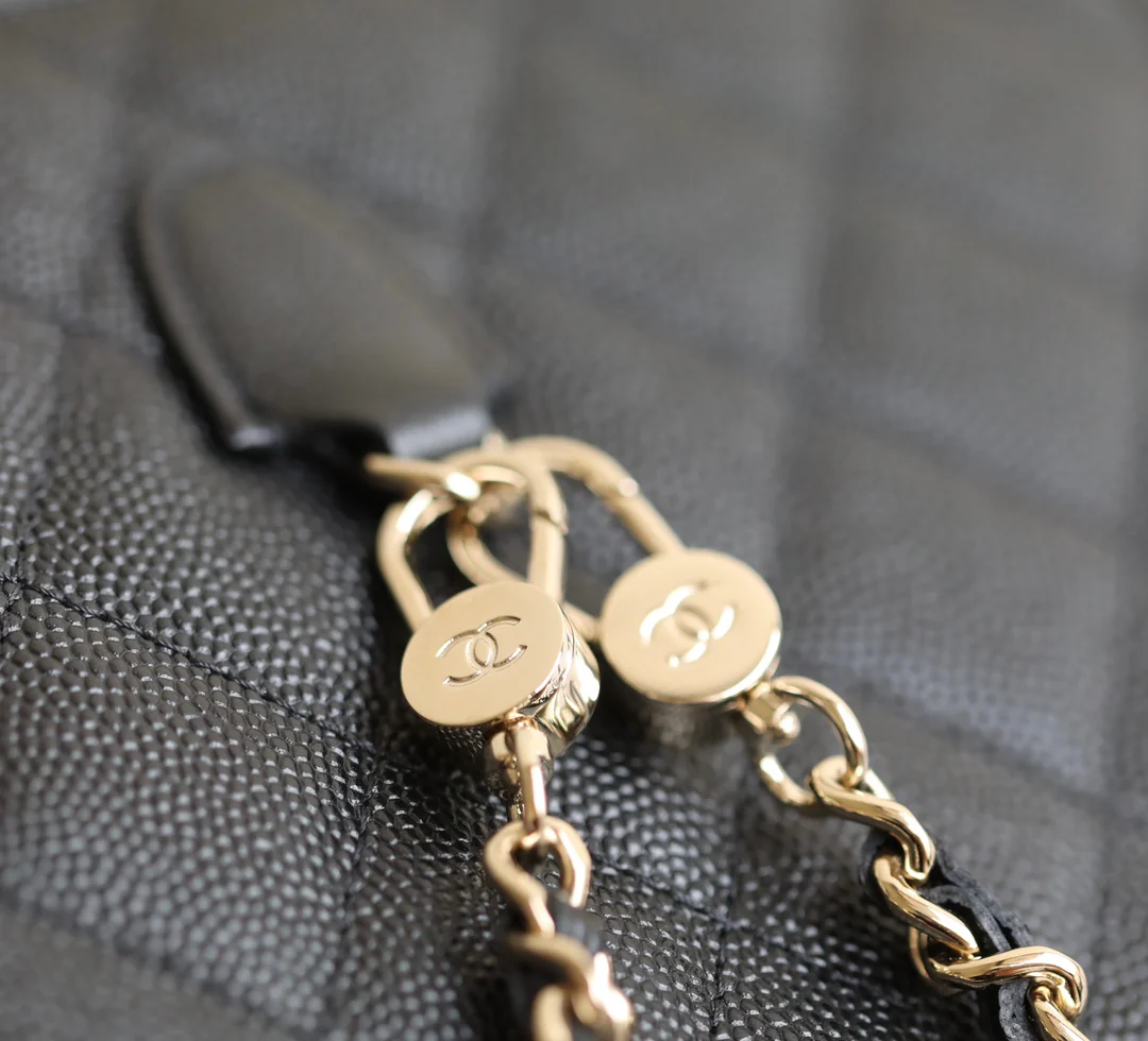 Рюкзак Chanel 25c Mailman - черный