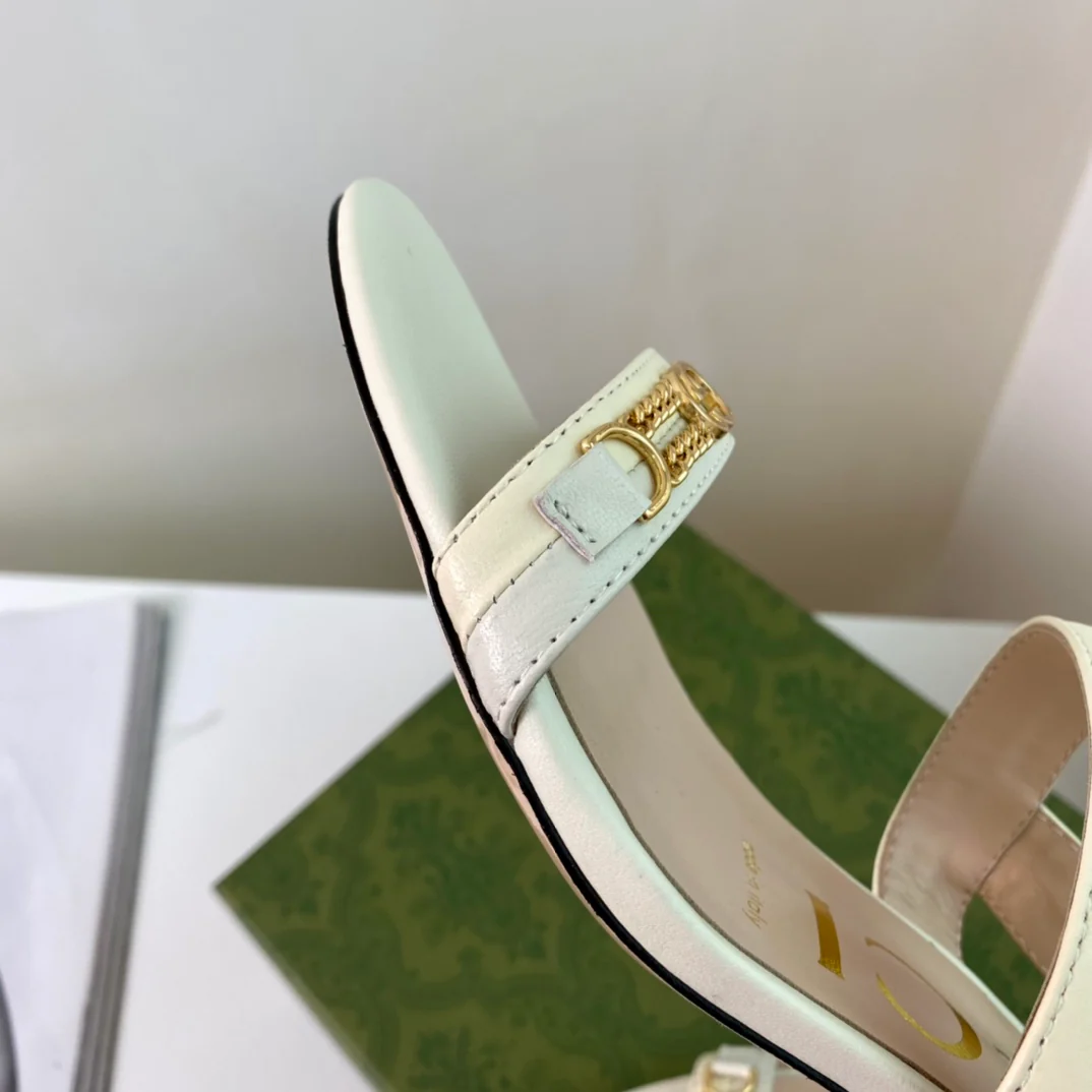 Gucci - Босоножки на массивном каблуке с ремешками