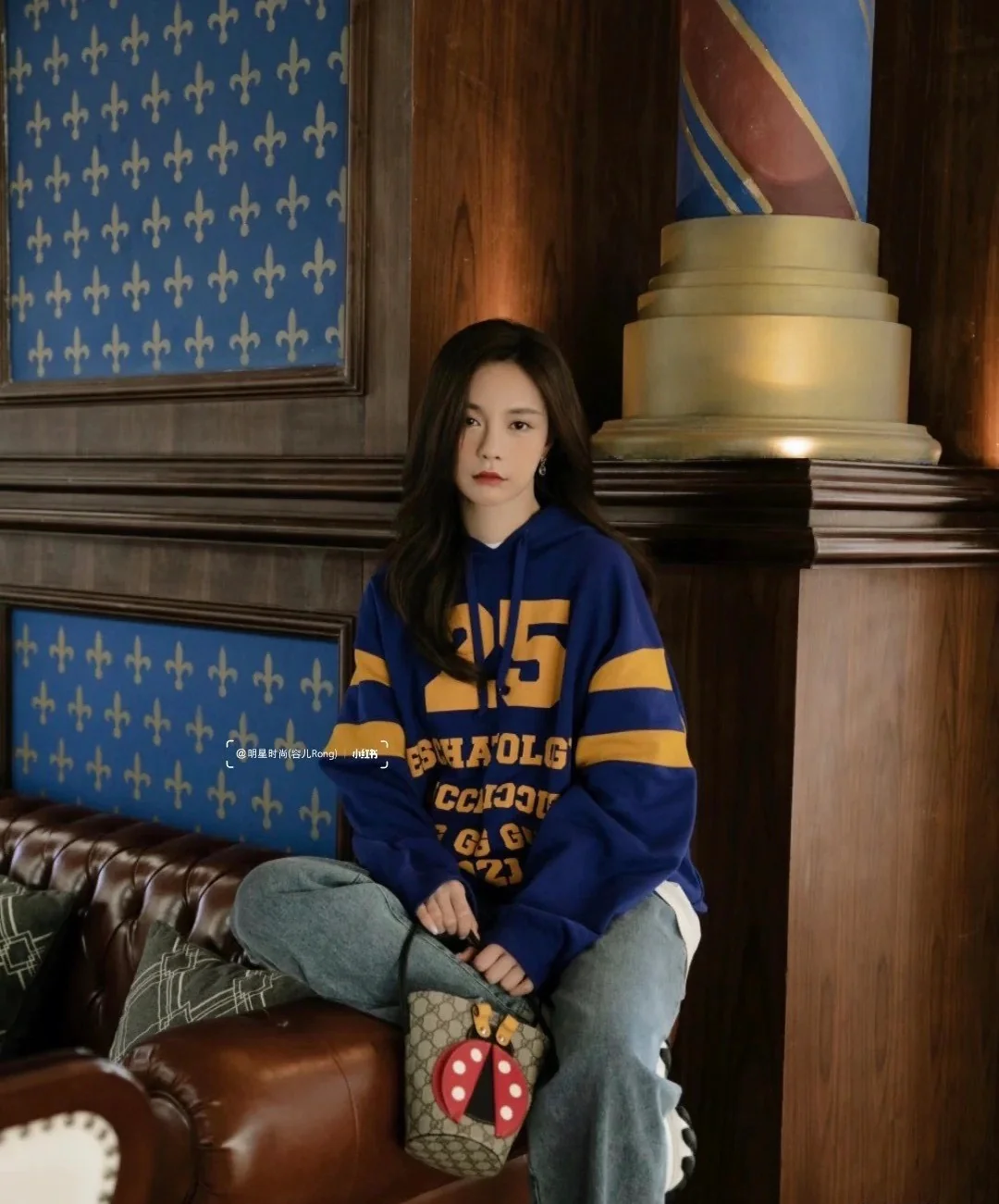 Детская сумка-ведро Gucci с рисунком божьей коровки — стиль Шэнь Мэнчэнь.