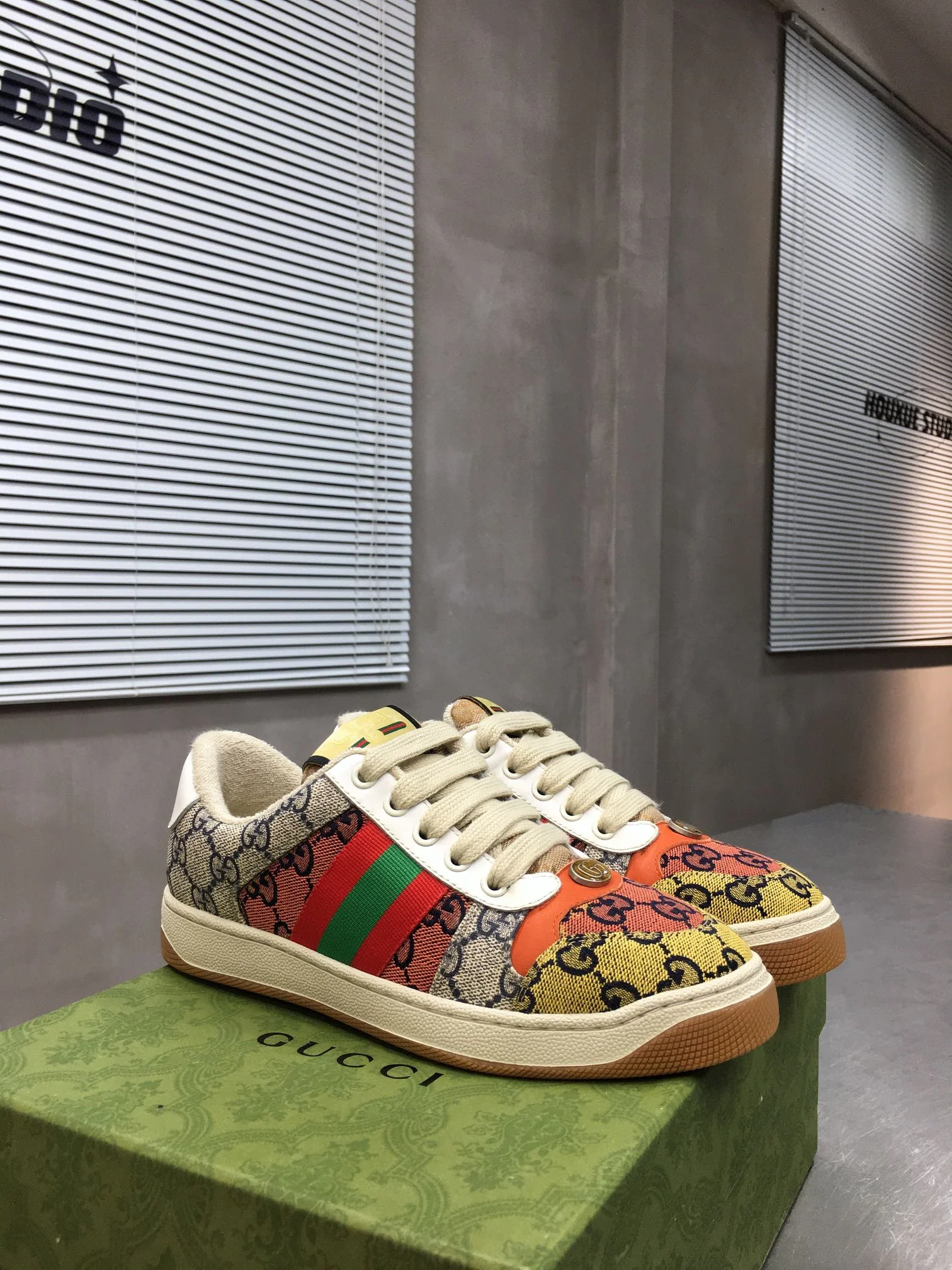 Gucci - Грязные кроссовки - Кроссовки - 10