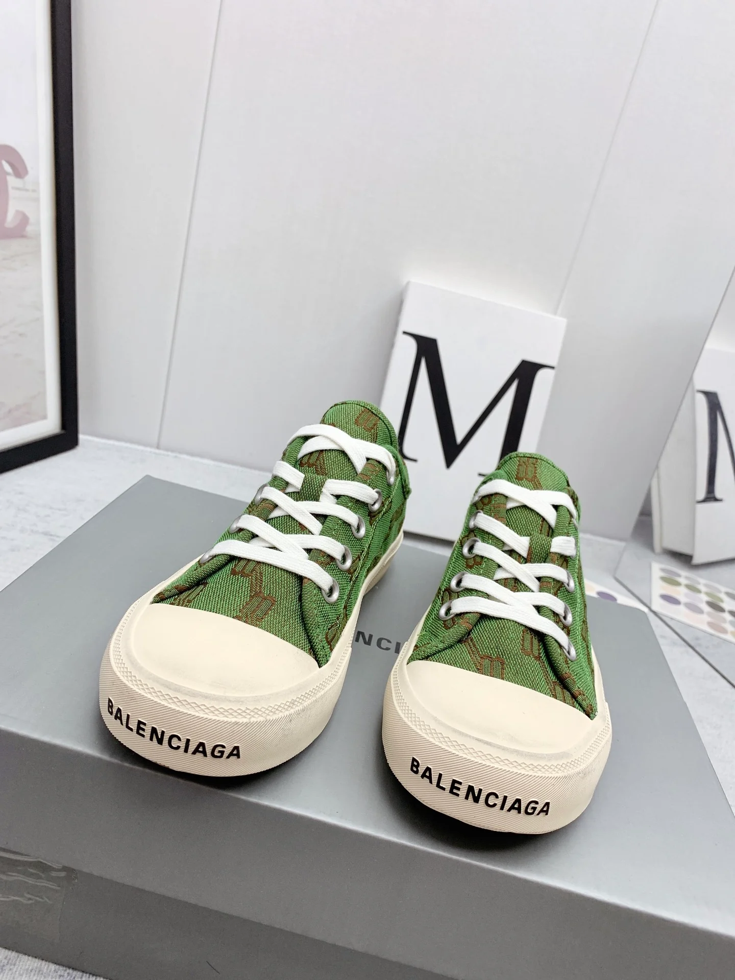 Новинка сезона осень/зима 2022 от Balenciaga - Парижские парусиновые туфли - Унисекс - Зеленый