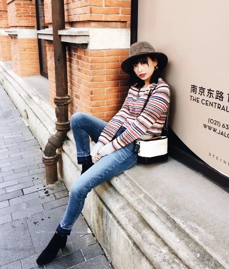 Маленькая сумка-хобо Chanel — изображение из интернета (для справки)