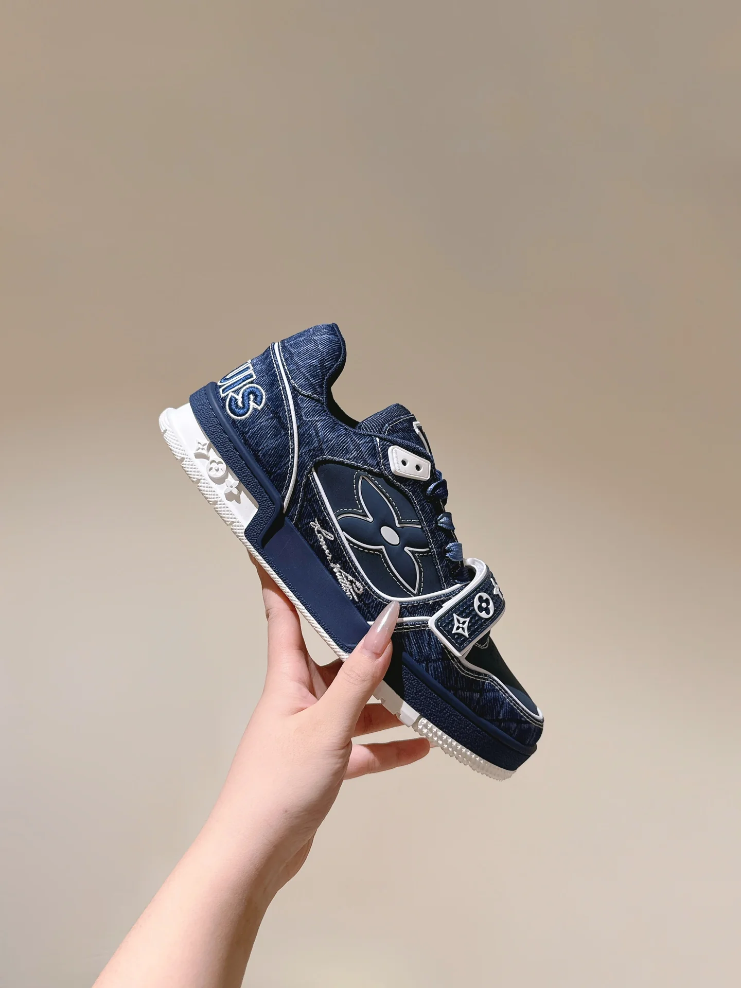 LV-2024-Кроссовки-Синие-1