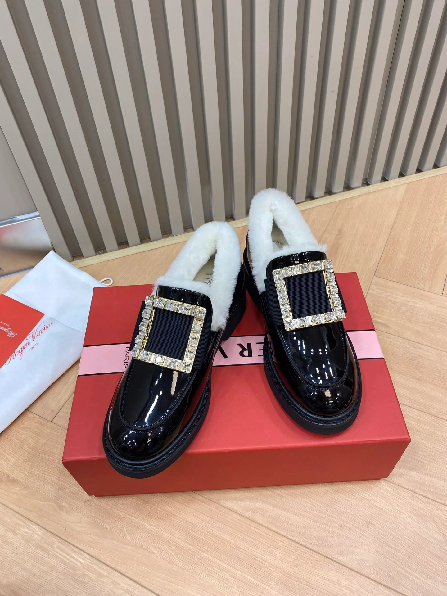 Обувь RV - Новинки сезона осень/зима 2022 - Классическая серия - Стиль Оуян Наны