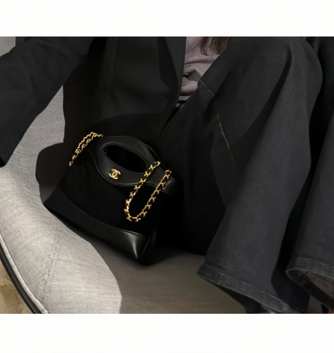 Сумка Chanel 25p nano31, замша, черная.