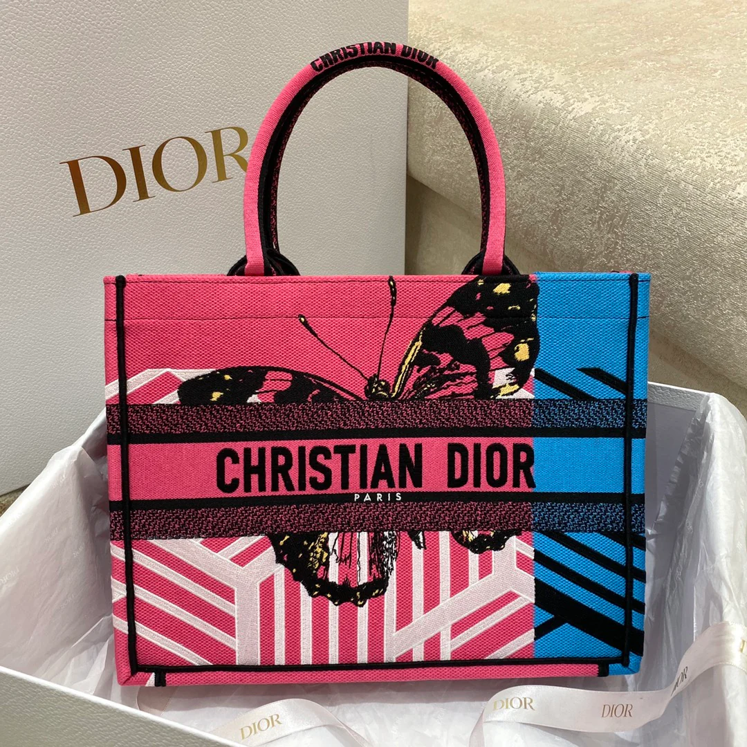 Сумка Dior Book Tote Medium 36-5cm из серии Colorful Jungle - 1
