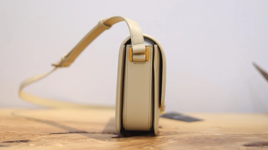 YSL Solferino Булочка с тофу - Абрикос - 23см