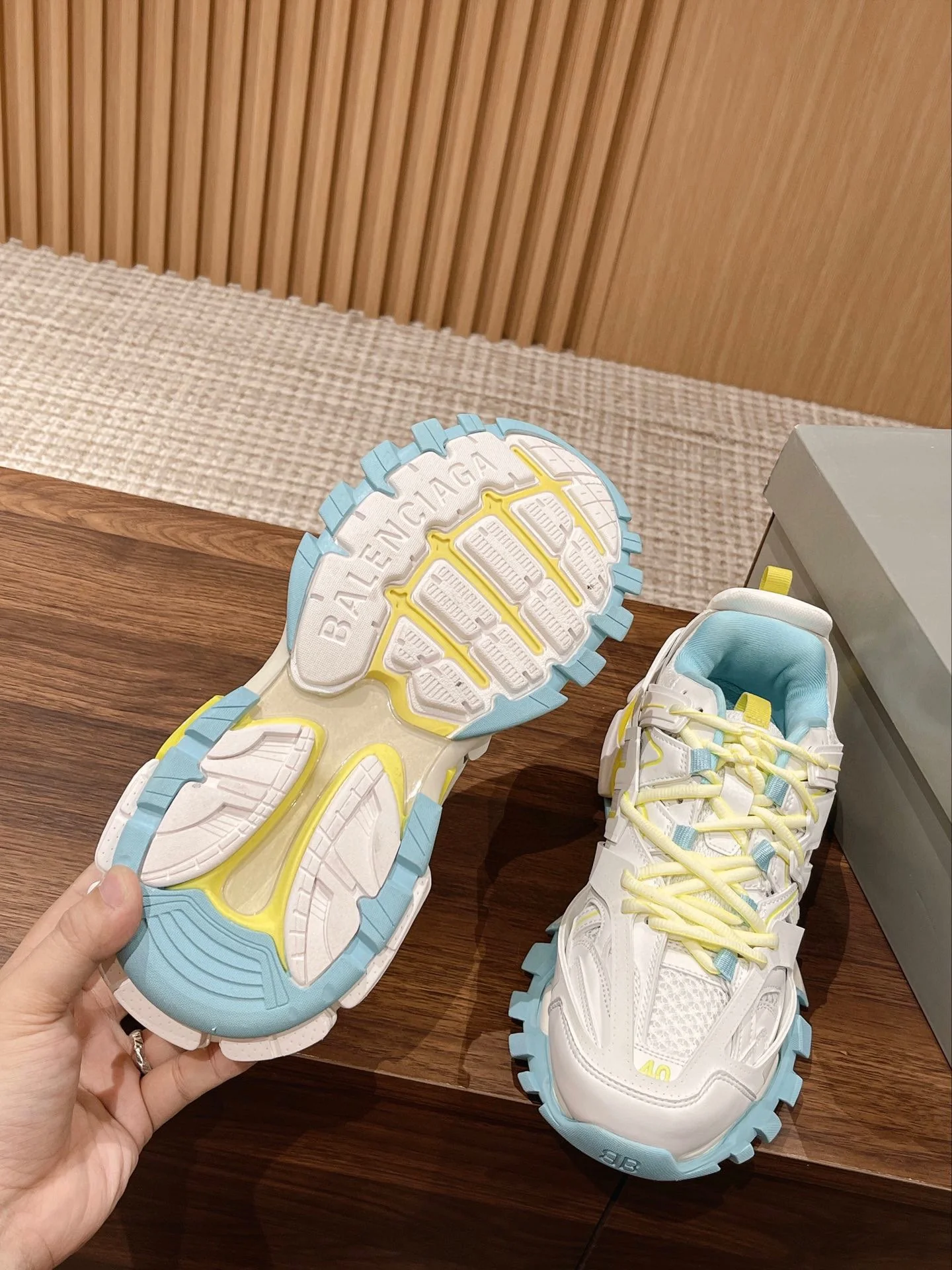 Кроссовки Balenciaga Track 3-0 (3-го поколения) Chunk - унисекс - белые