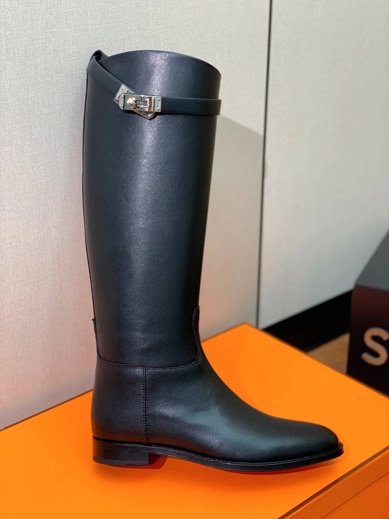 Сапоги для верховой езды Hermes Kelly с пряжкой - черные