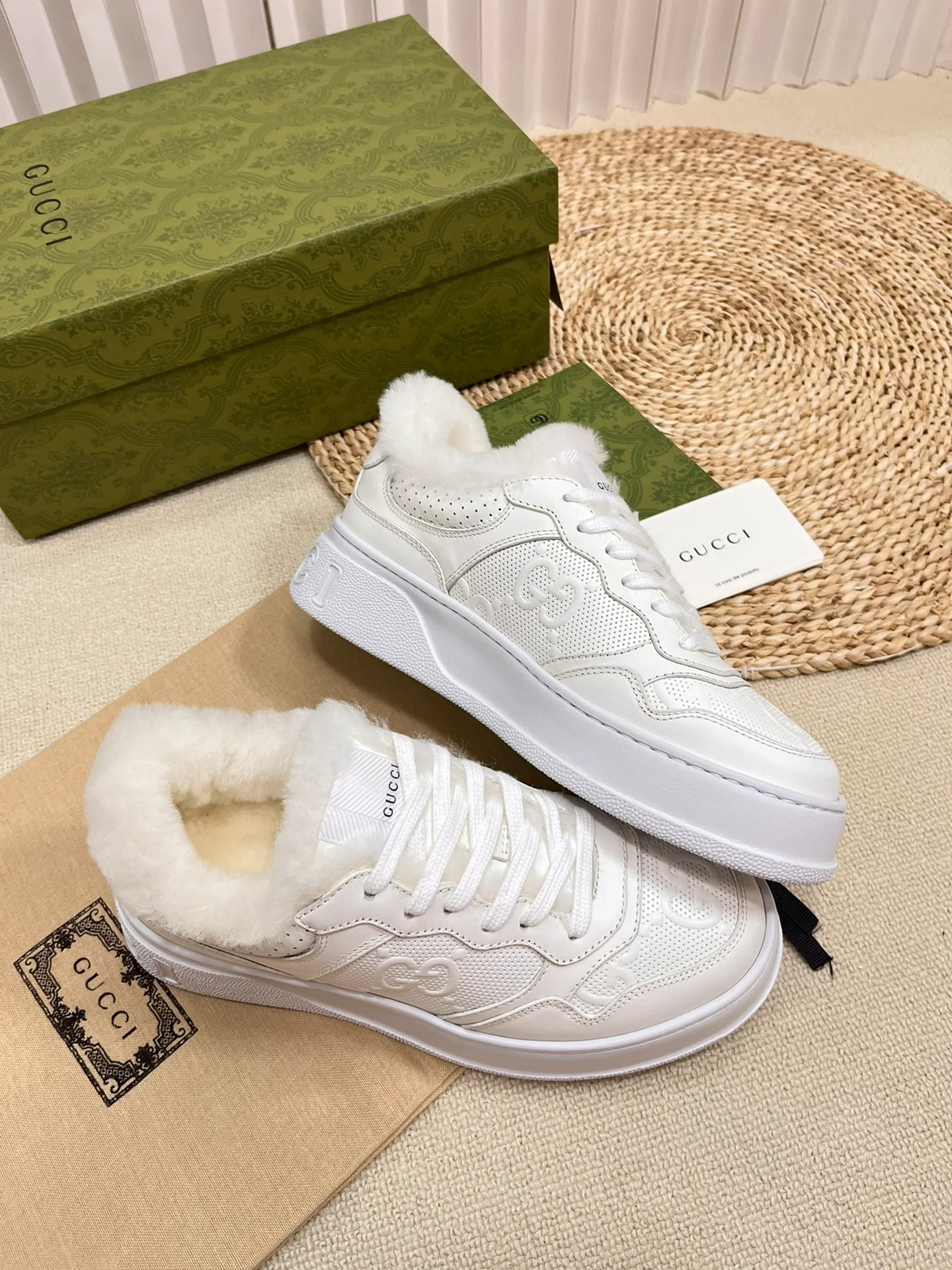 Туфли Gucci 2024 Wool Biscuit Shoes - белые